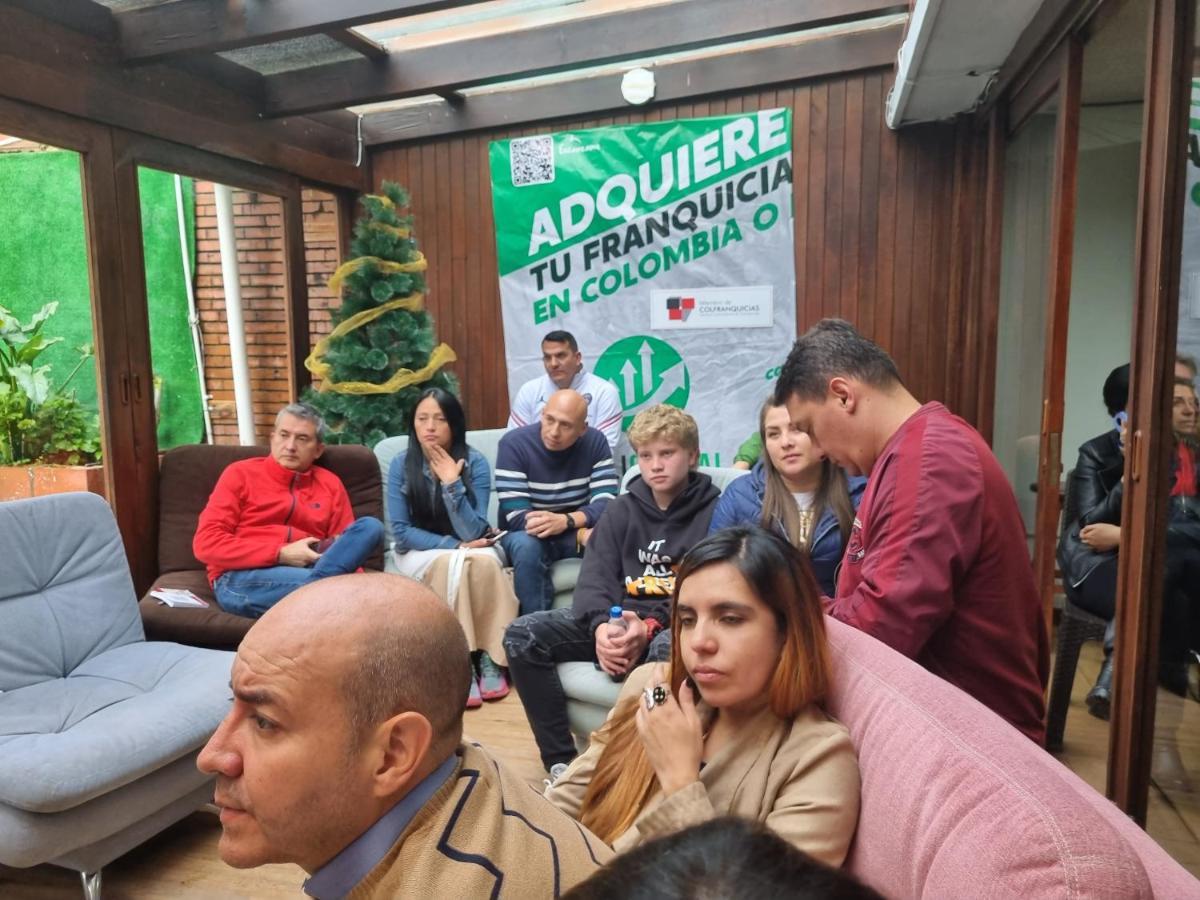 Acogedor Hostal Usaquen La Parada Del Tren Bogota Exterior photo
